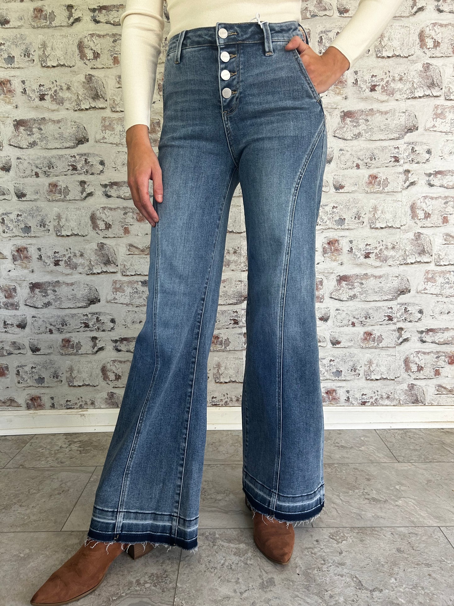 Wide Leg Button Jeans