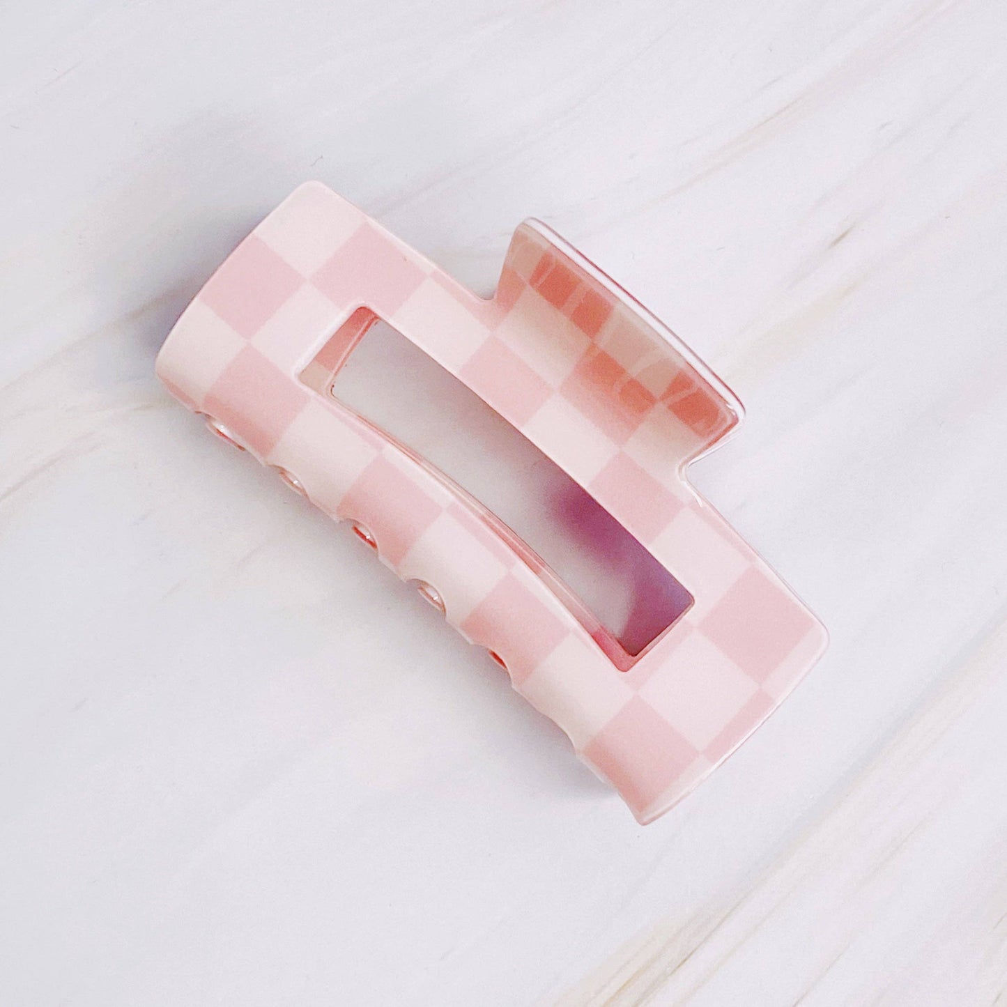 Checker Lovers Hair Claw: Pink