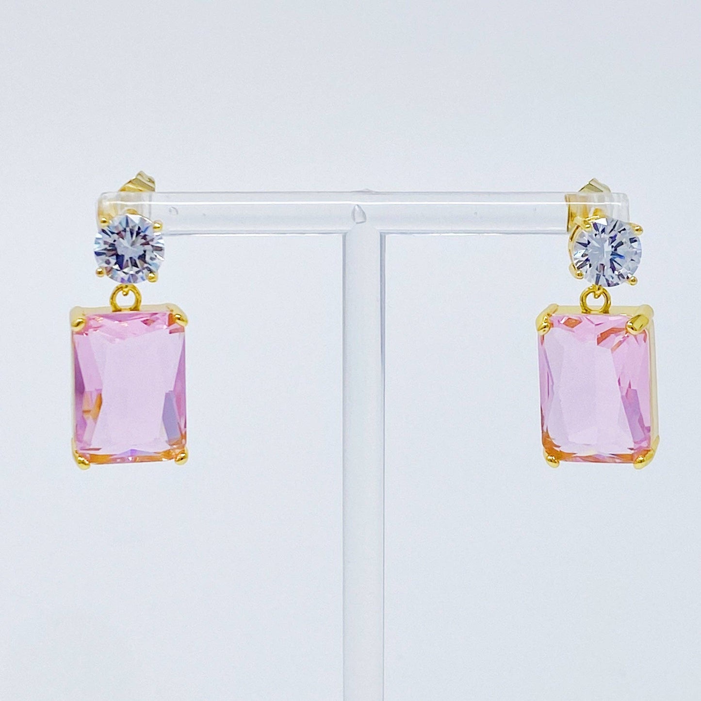 Banquet In Castle Jewel Earrings: Black