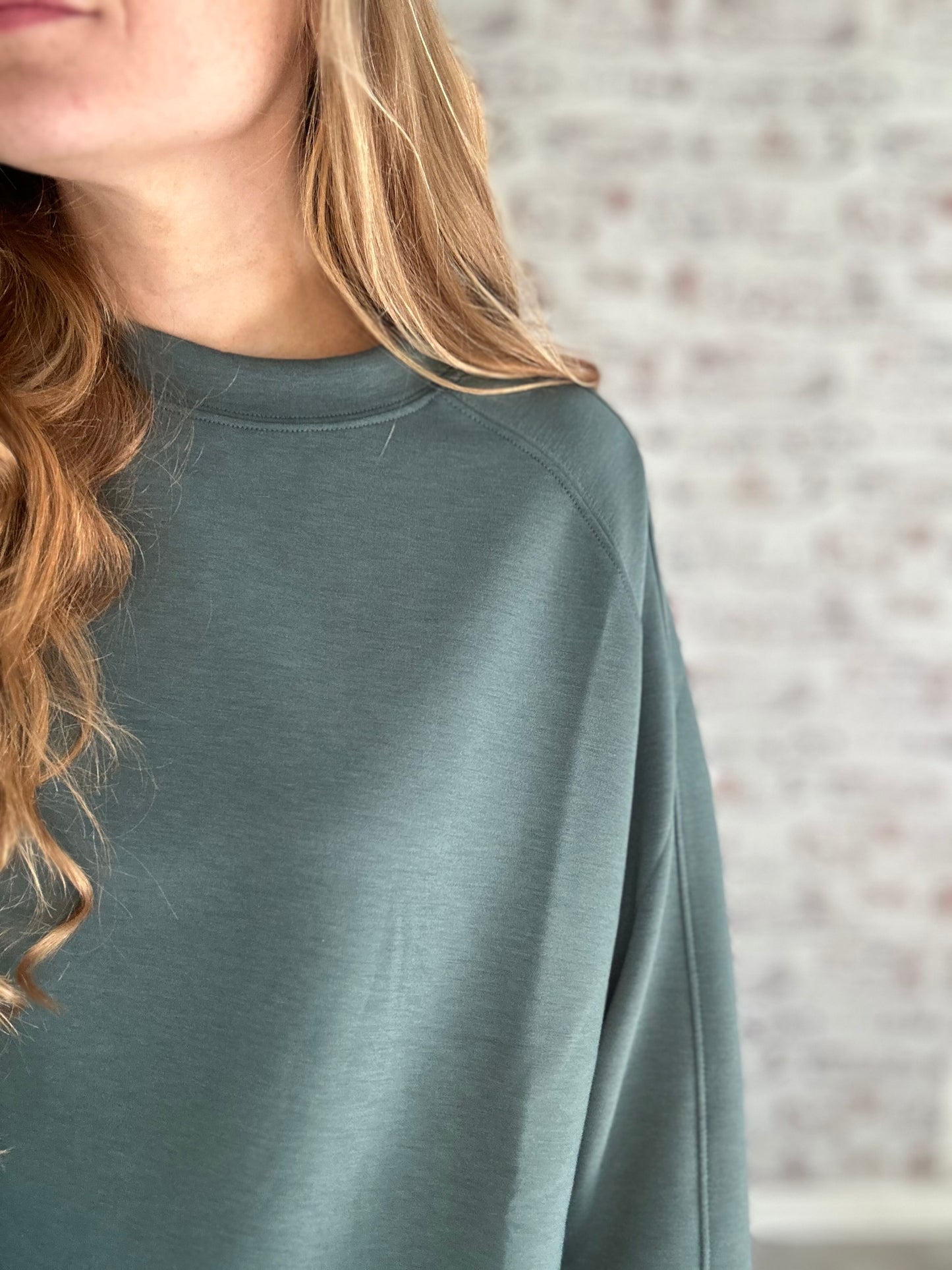 Ultra Classic Pullover in Ash Jade