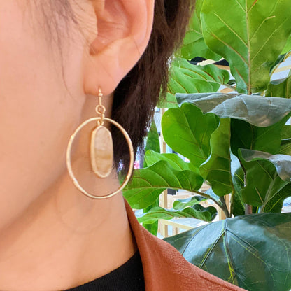 Kenzie Circle Drop Earrings: Nude