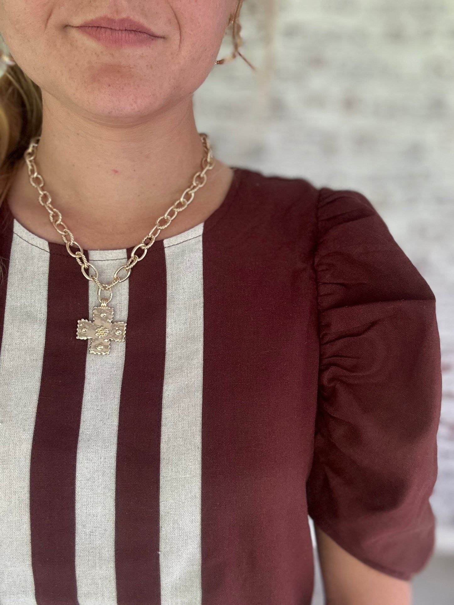 Town & Country Puff Sleeve Blouse in Brown