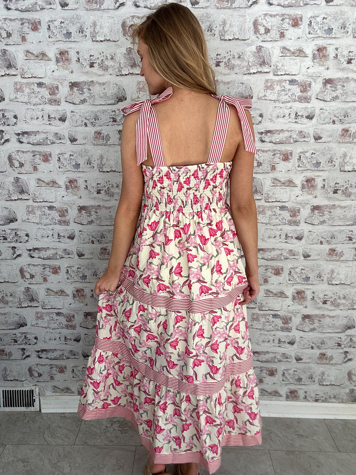 Meet Cute Tie Strap Floral Dress