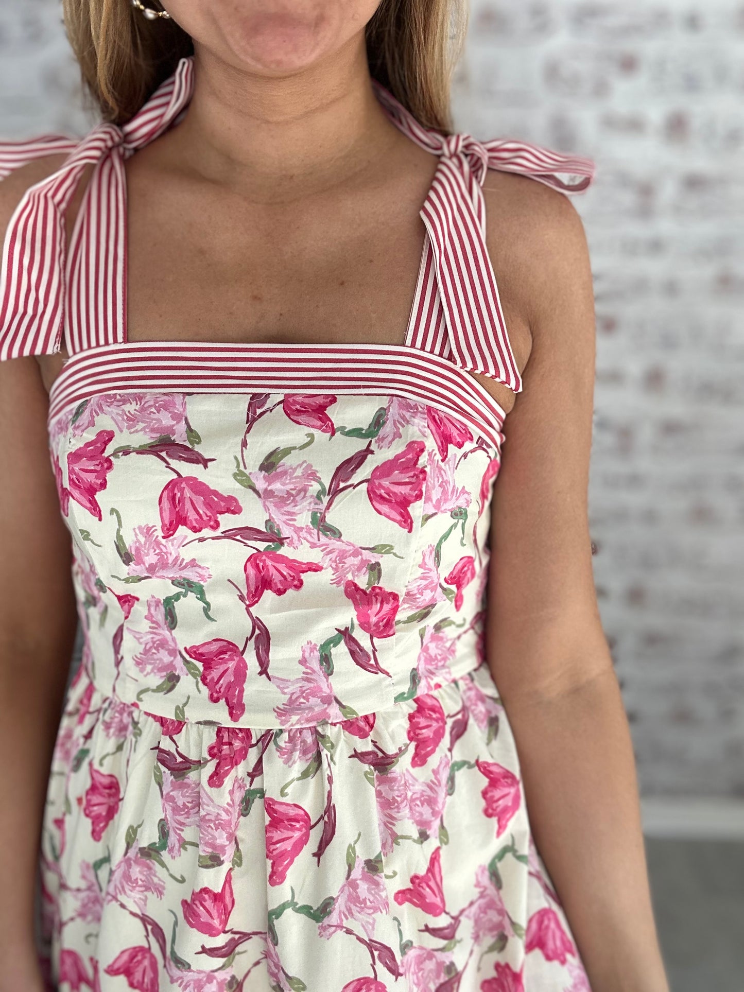 Meet Cute Tie Strap Floral Dress